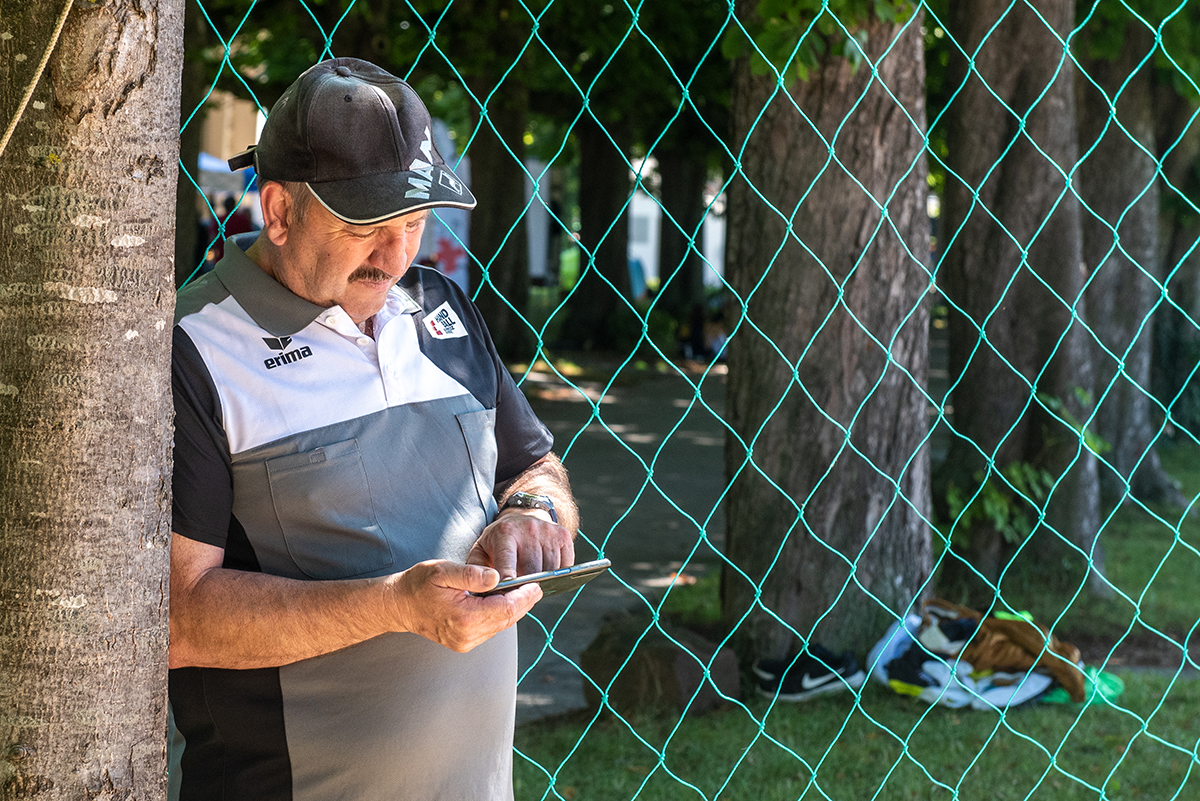 Natürliches Posing – so wirken Menschen auf Fotos entspannter