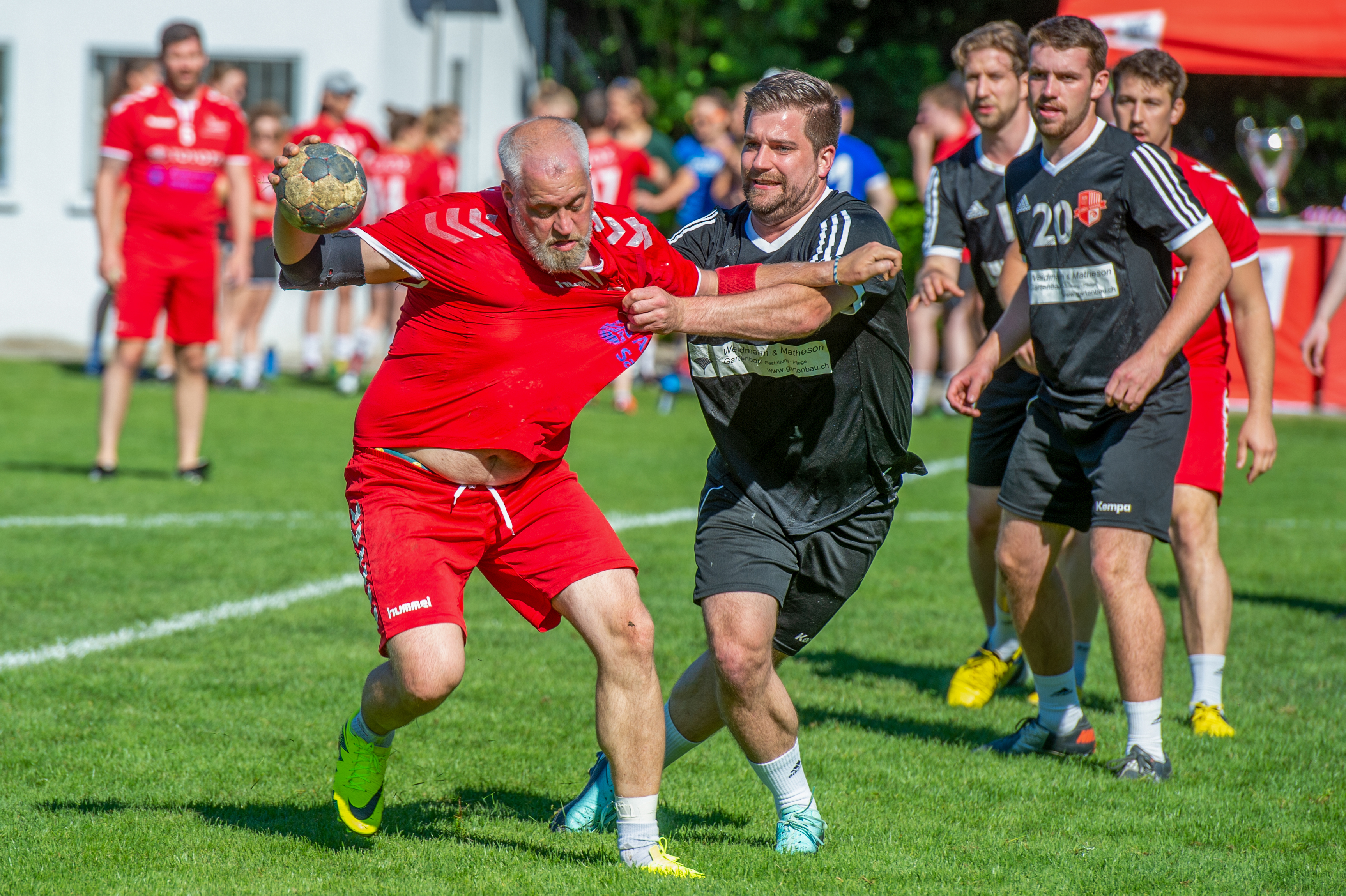 Grossfeldhandball. Seltene Sportart – Sport – Roland Peter